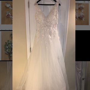 Lace Vneck Wedding Dress